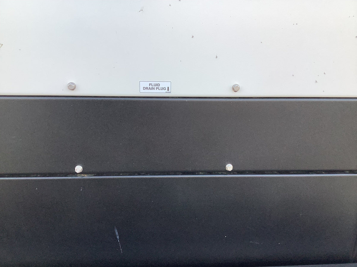 Picture of the flui drain plug sticker