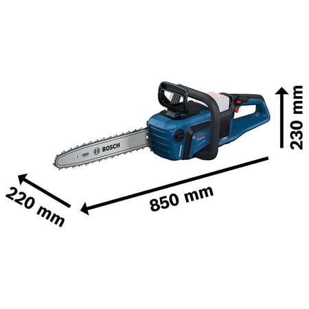 A technical dimension diagram of the complete Bosch 18V brushless chainsaw on a white background, using bold black measurement arrows to indicate the tool's structural sizing specifications, including a length of 850 mm, a width of 220 mm, and a chassis height of 230 mm.