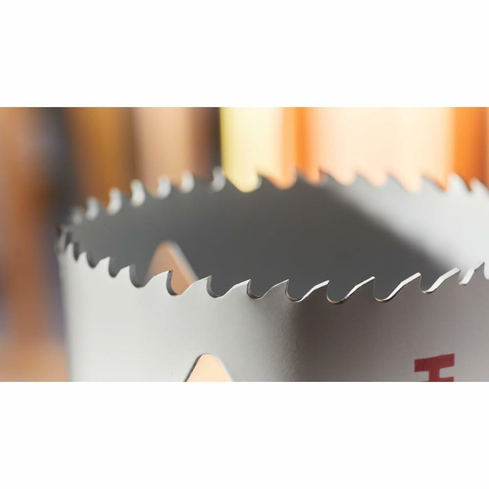 A close-up view of the Progressor tooth design on the Bosch bi-metal hole saw, showing the alternating sizes of the cutting teeth.