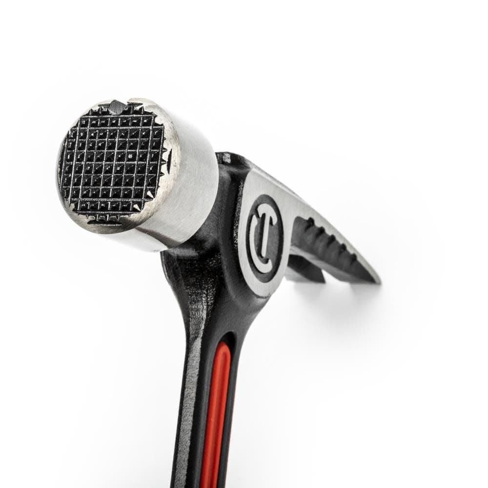 Detailed view of the milled checkered strike face on the Crescent CHSFRM28 hammer, designed to provide a superior grip on nail heads and prevent slipping during high-impact framing.