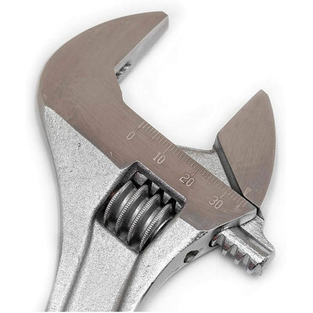 A close-up structural view of a metric adjustable wrench head, highlighting the fine-toothed steel knurl adjustment wheel and the deep, laser-etched jaw sizing scale marking from 0 to 30 millimeters.