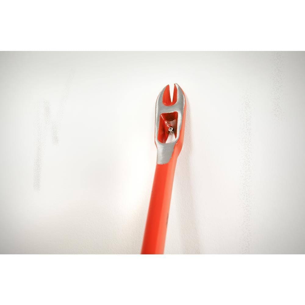 Close up view of the precision ground edges and V-notch slot on the straight end of the Crescent CNP12 nail puller, designed for clean access during renovation work.