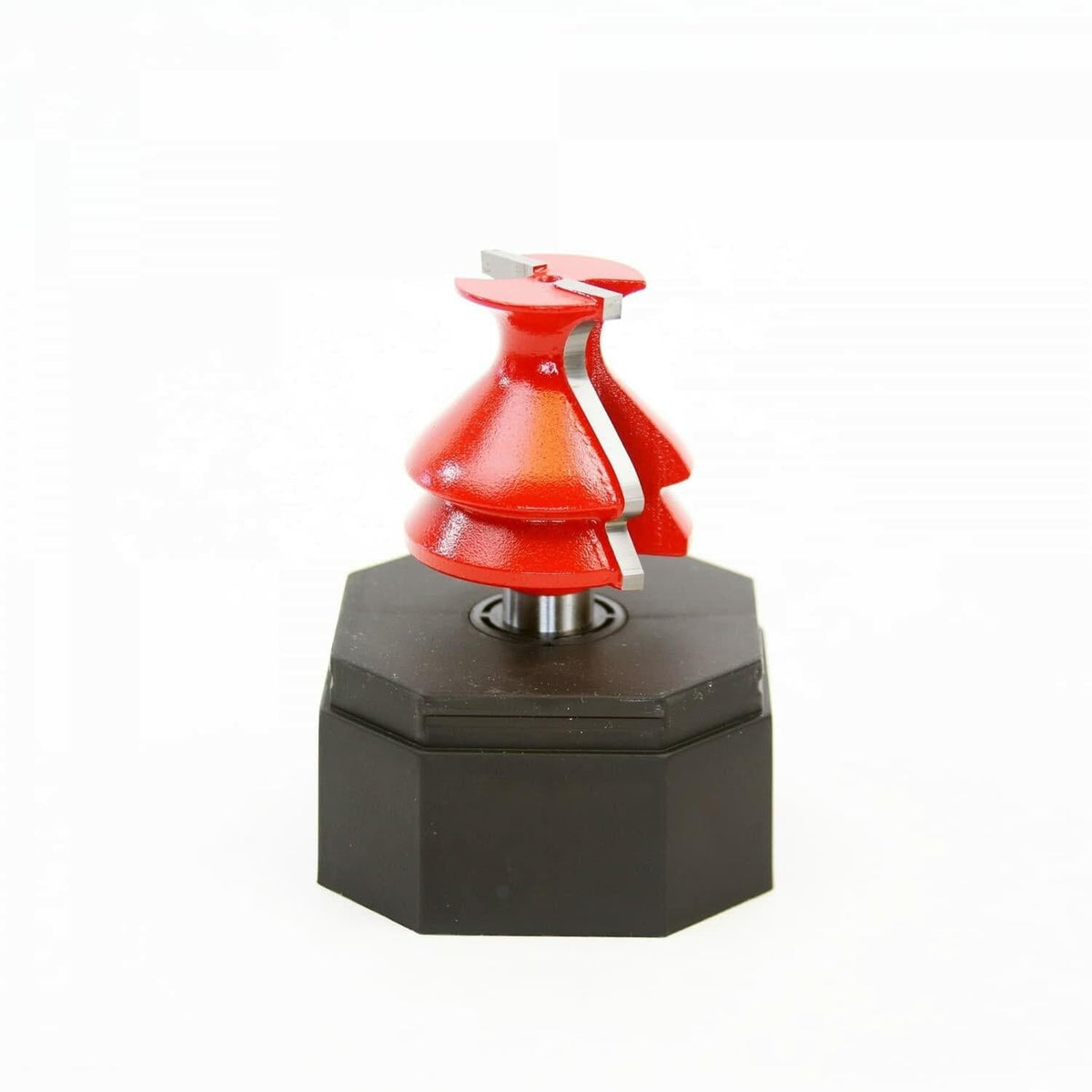 A three-quarter view of the Freud 99-480 router bit in a black display holder.