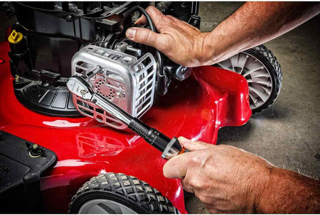 GEARWRENCH 1/4" Drive 120XP Micrometer Torque Wrench 85171 in Use on a Lawn Mower Engine