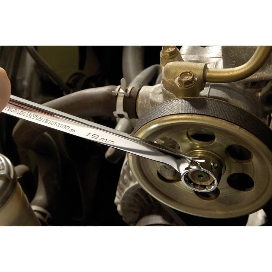 A full studio shot of a GEARWRENCH 45-tooth quick-release ratchet with a full polish chrome finish, isolated on a white background.