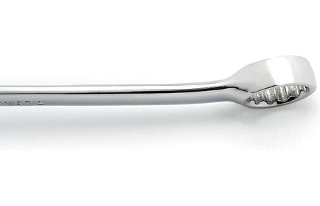 Close-up of a chrome-plated box-end wrench from the GEARWRENCH long pattern set. The closed-loop end features internal serrations for gripping fasteners securely. The polished finish enhances corrosion resistance and tool longevity