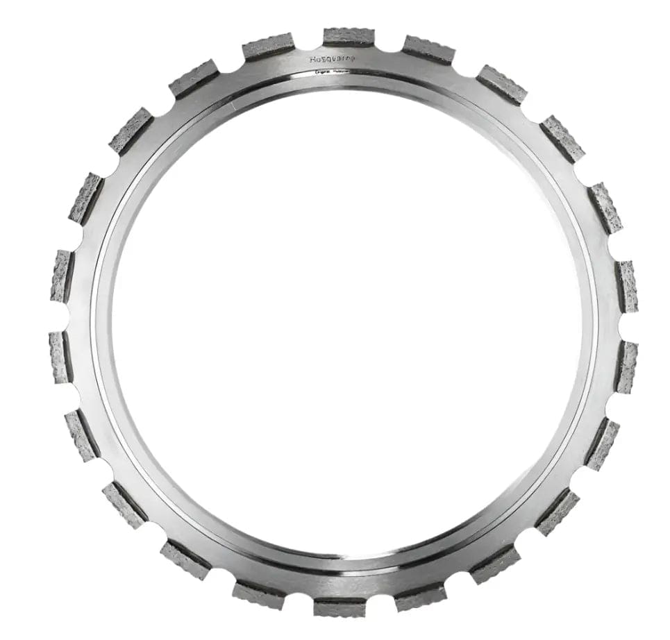 A studio shot on a white background of a circular Husqvarna Elite-Ring R10 diamond ring saw blade featuring a segmented Diagrip rim designed for high-speed cutting in hard concrete and stone.