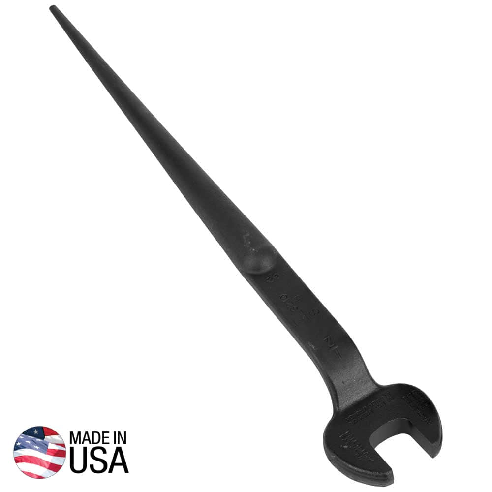Klein Tools 3210 American Bridge alloy steel spud wrench on a white background, featuring a 7/8 inch opening for 1/2 inch heavy nuts and a continuous taper handle for steel erection bolt alignment, alongside a Made in USA logo.