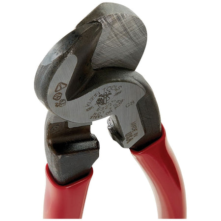 An angled profile detail of the open cutting jaws, demonstrating the beveled jaw tips that ensure proper mating and protect the leading jaw edges during high-repetition shearing tasks.