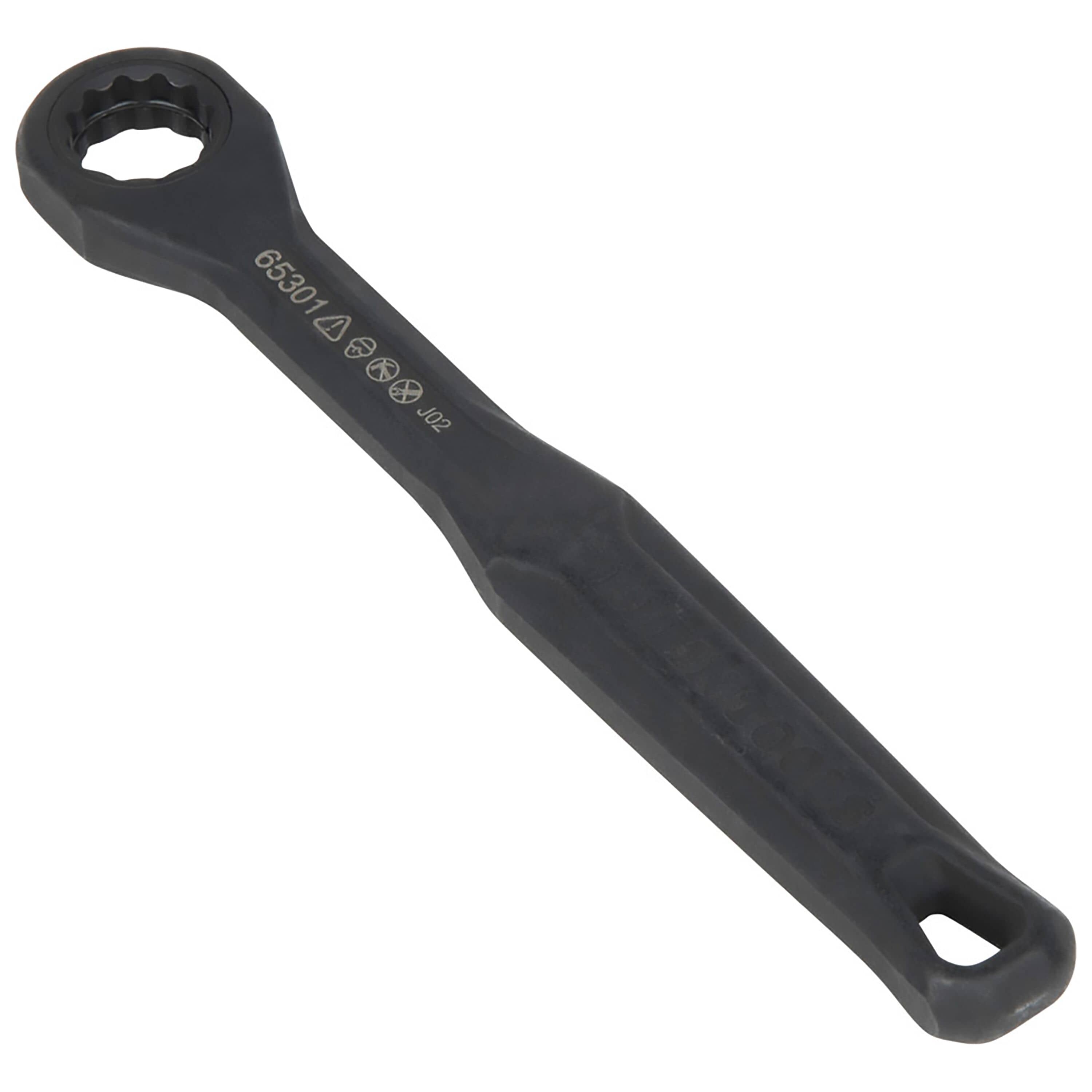 Klein Tools steel pass-through ratchet handle with a hollow gear head designed for low-profile clearance on extended fasteners.