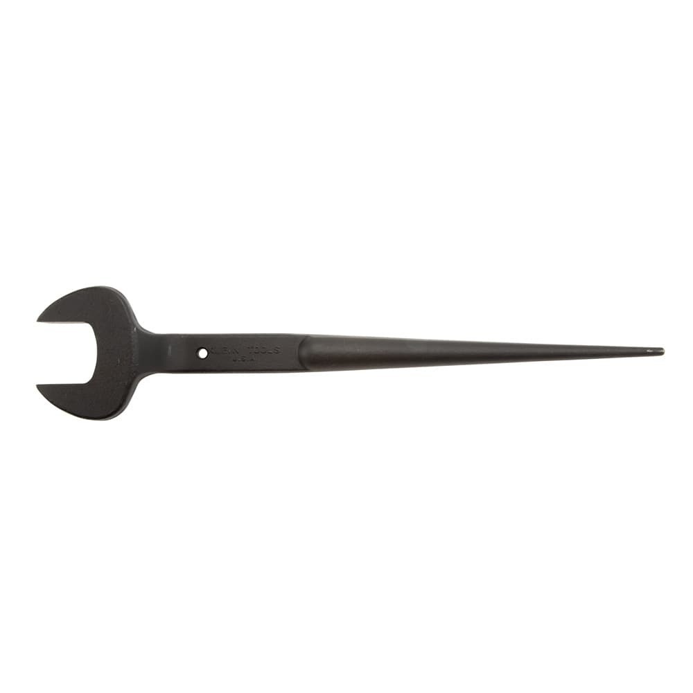 Side view of the Klein 3214TT spud wrench showing the 18-inch overall length and continuous handle taper designed for non-binding hole alignment.