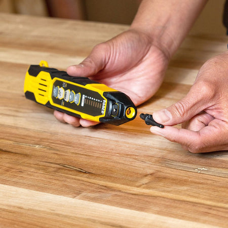 A detailed demonstration of the tool-less maintenance feature for the VDV500-223 probe. A technician is shown holding the probe while easily attaching the twist-and-lock non-metallic conductive replacement tip, highlighting the kit's design for long-term jobsite reliability and ease of use.