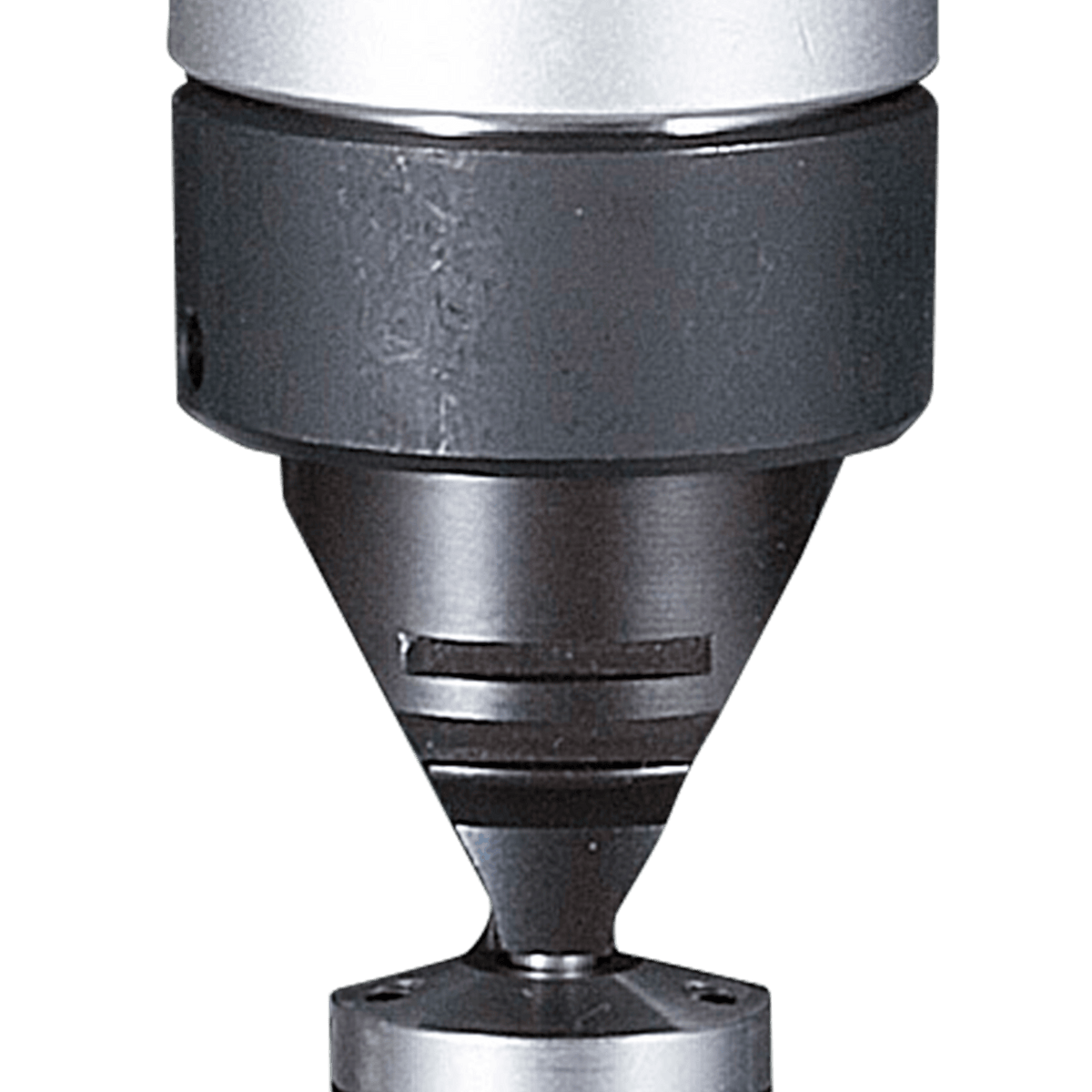 Detailed close-up of the high-strength replacement punch and die assembly on the Makita JN3201 nibbler engineered for distortion-free shearing.