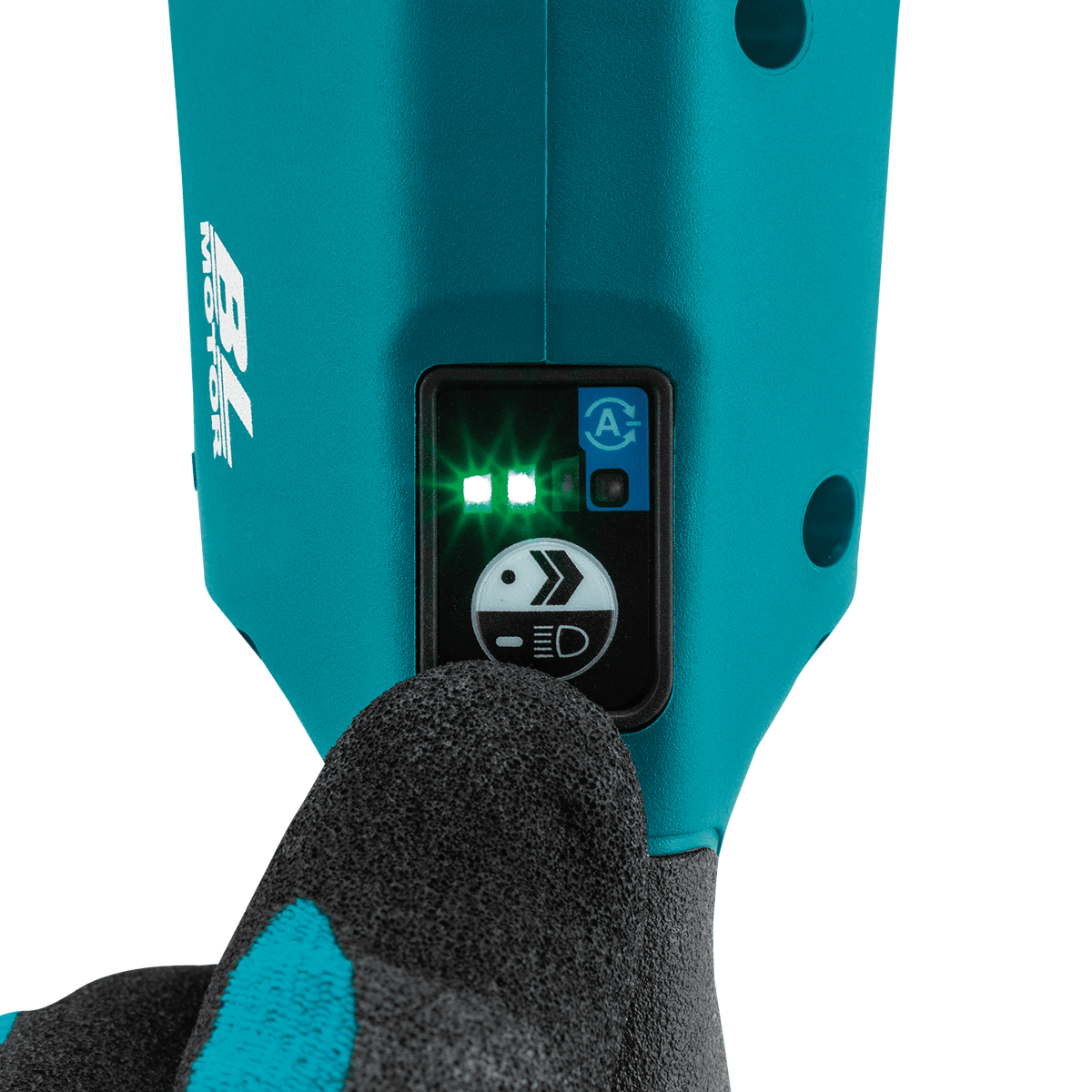 Illuminated 3-speed electronic selector on the Makita XLT03Z sets precise torque and RPM for matched fastening.